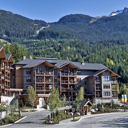 Evolution Whistler Aparthotel Exterior photo